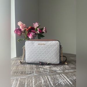 Michael Kors Crossbody